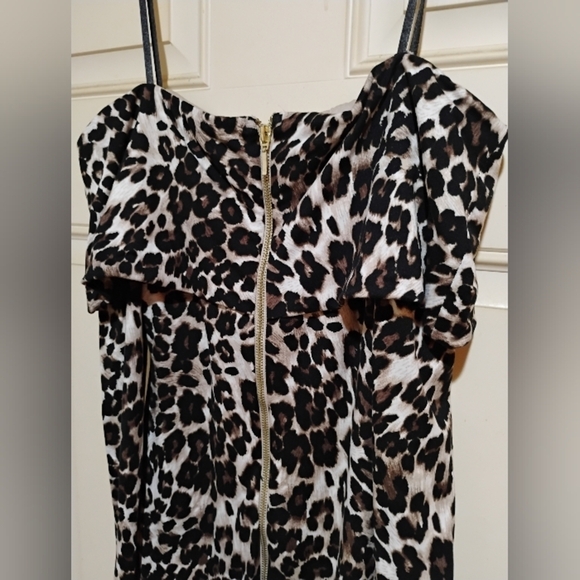 DKNY Size Small Leopard Print Very Soft Sweater and Premier Armor Dress Size 2 - Picture 9 of 16